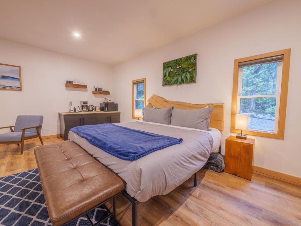 Winter's Hideaway Suite photo 2