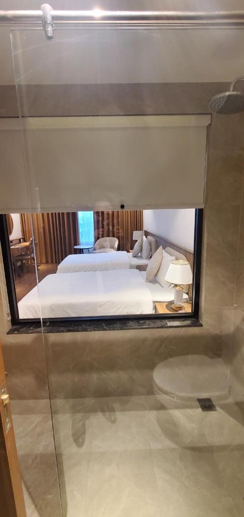 Quynh Trang Hung Yen Hotel - Tap to explore photos