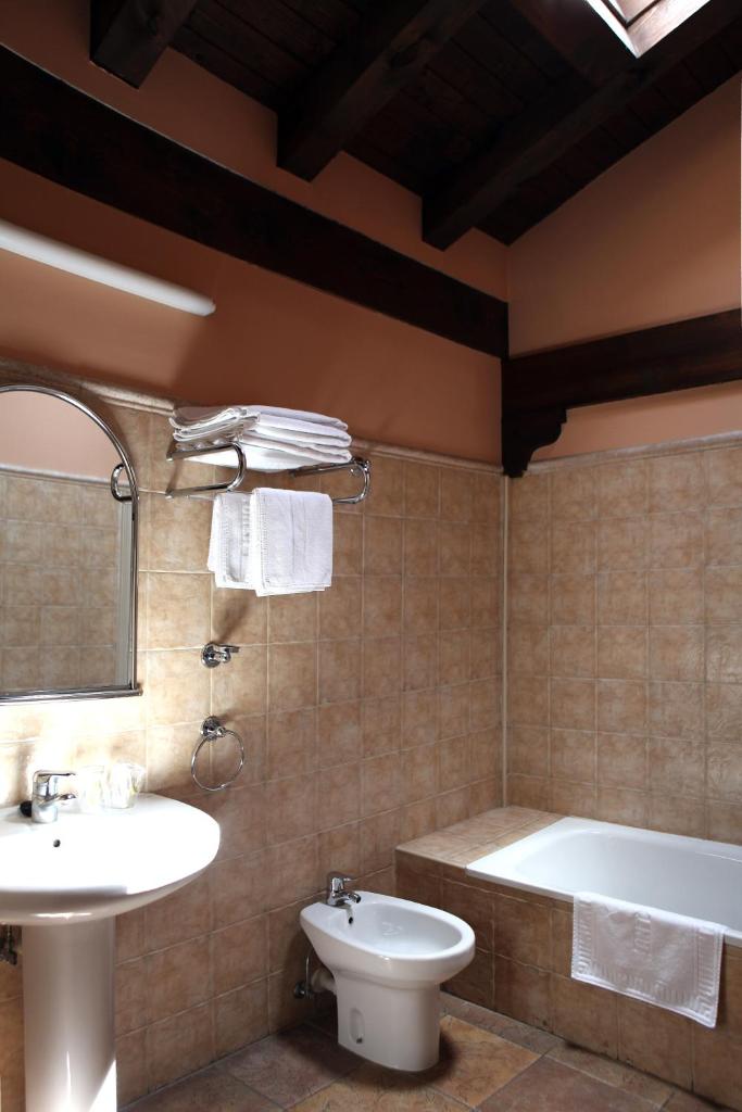 Hostal Antxitonea photo 2
