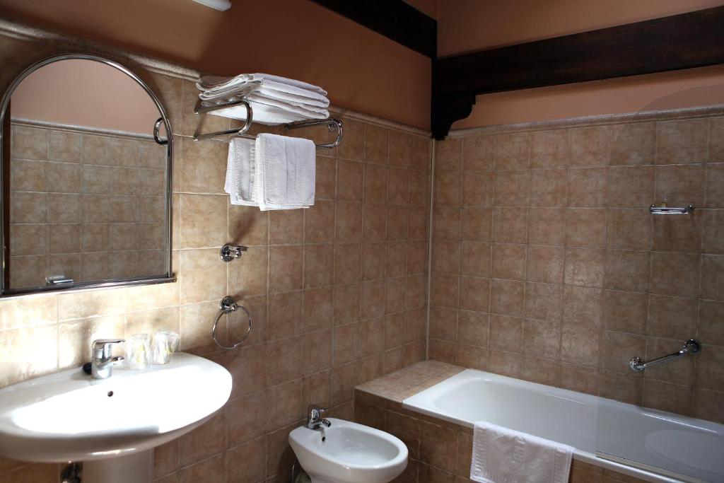 Hostal Antxitonea photo 1