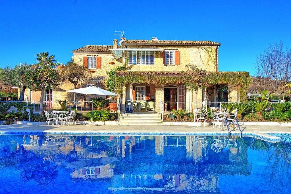 Villa Vittoria by PosarelliVillas photo 2