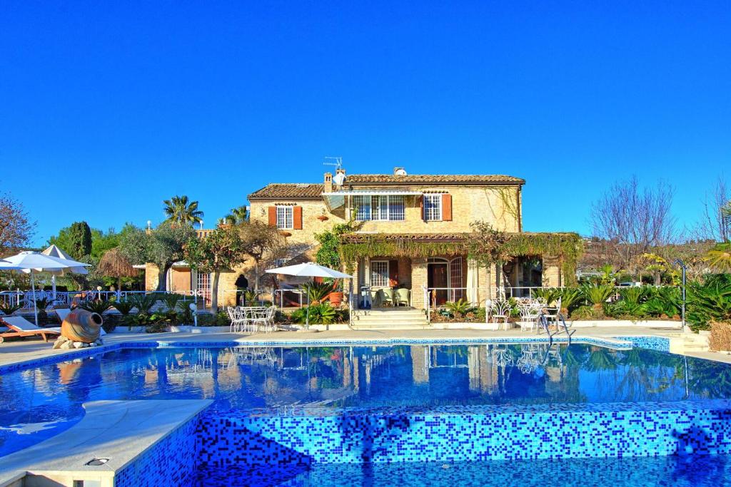 Villa Vittoria by PosarelliVillas photo 1