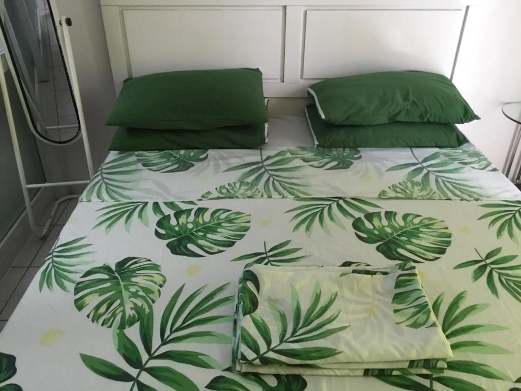 Condo with Free Swimming Pool & Viewing Deck photo 1
