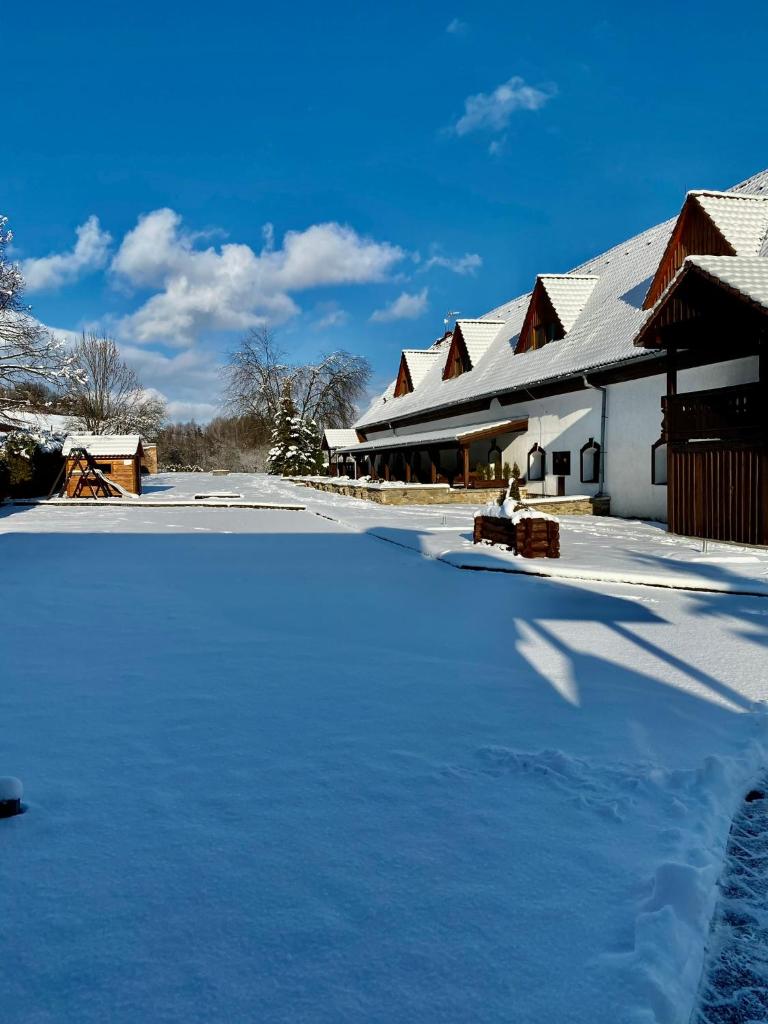 Hotel Jiřičná photo 4