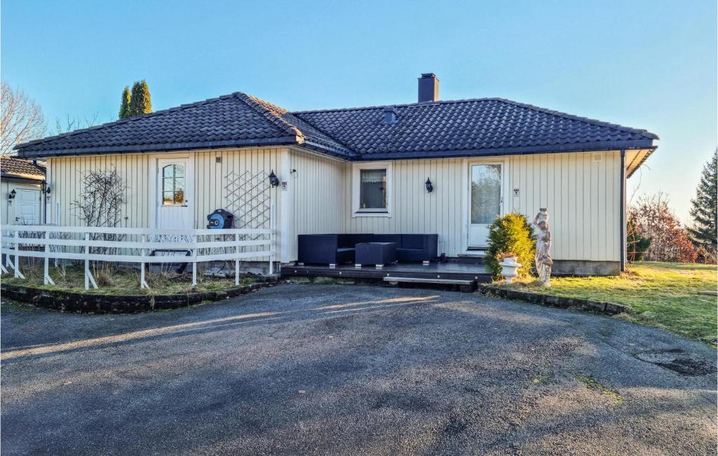 Beautiful Home In Saltrd With Wifi And 4 Bedrooms