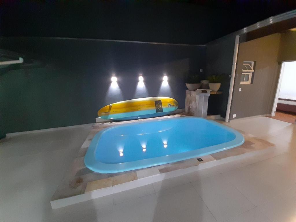 Casa com piscina, confortável e ótima localização photo 3