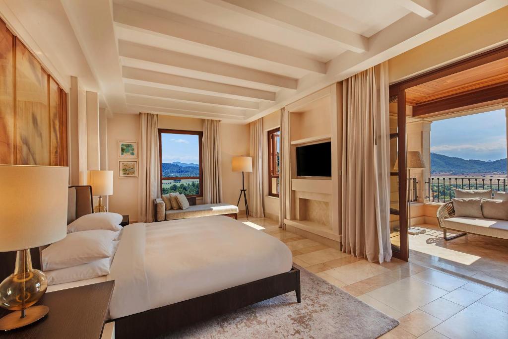 CAP VERMELL GRAND HOTEL photo 2