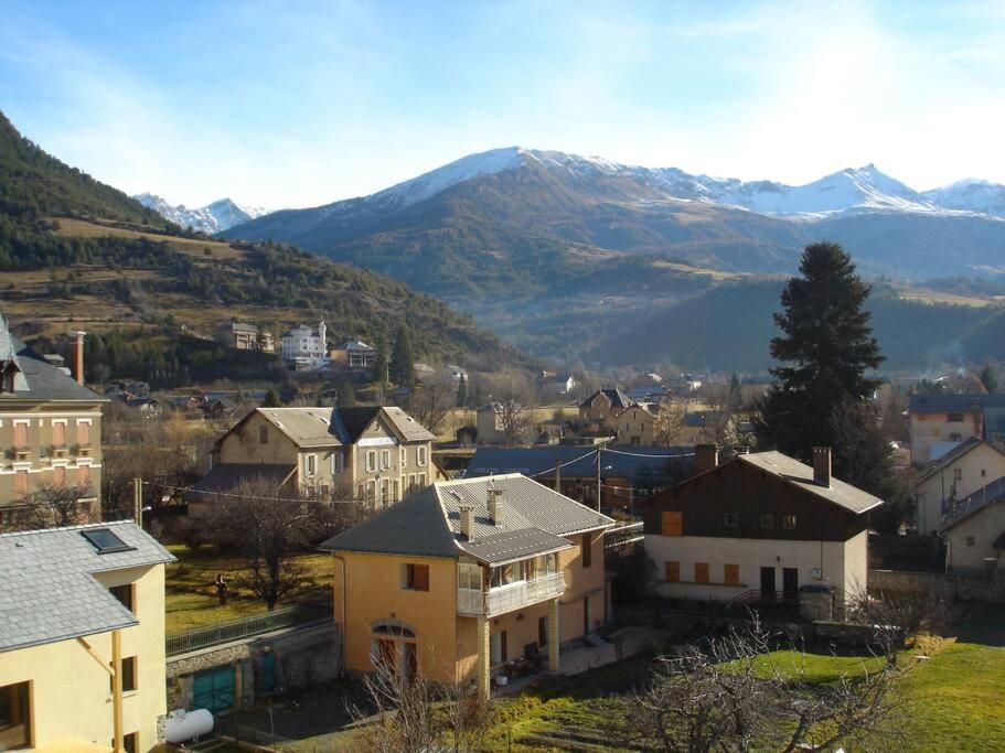 Appart T3 de charme sous les toits Jausiers 6 pers photo 4