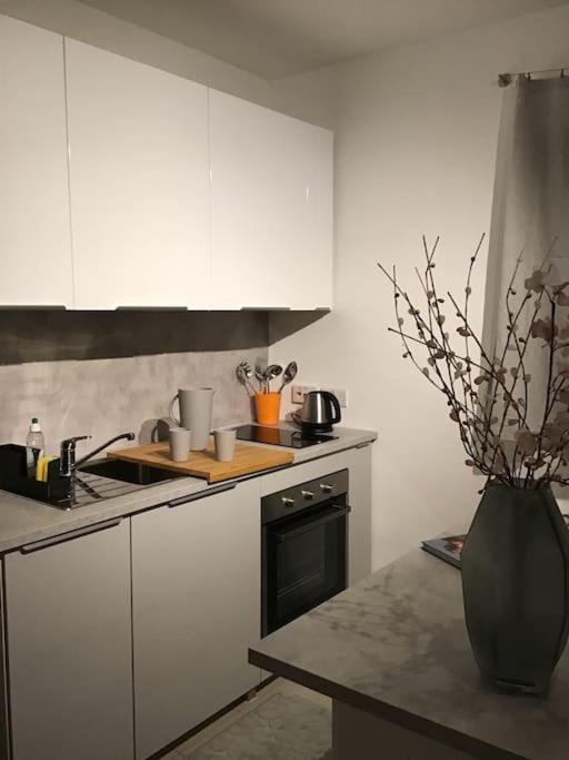 studio apartment with pool in house of character. photo 1