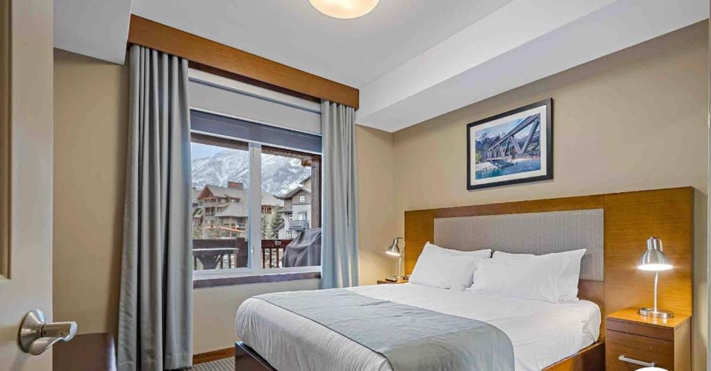 Mountain View 1 BR Condo With Gym & Hot-Tubs photo 2