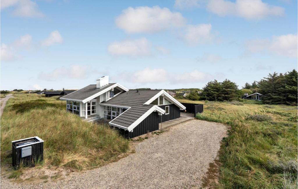 Amazing Home In Hirtshals With Indoor Swimming Pool, Sauna And 4 Bedrooms