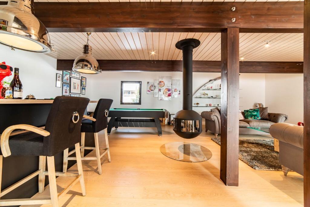 Chalet Genepi - spectacular ski and summer home photo 3