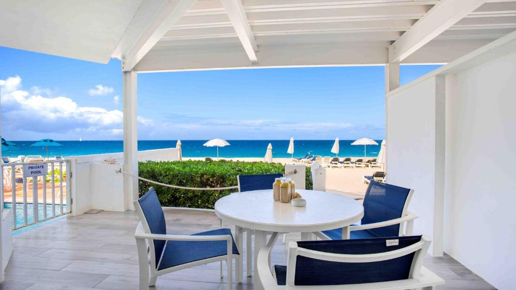 Turtle's Nest Beach Resort photo 1