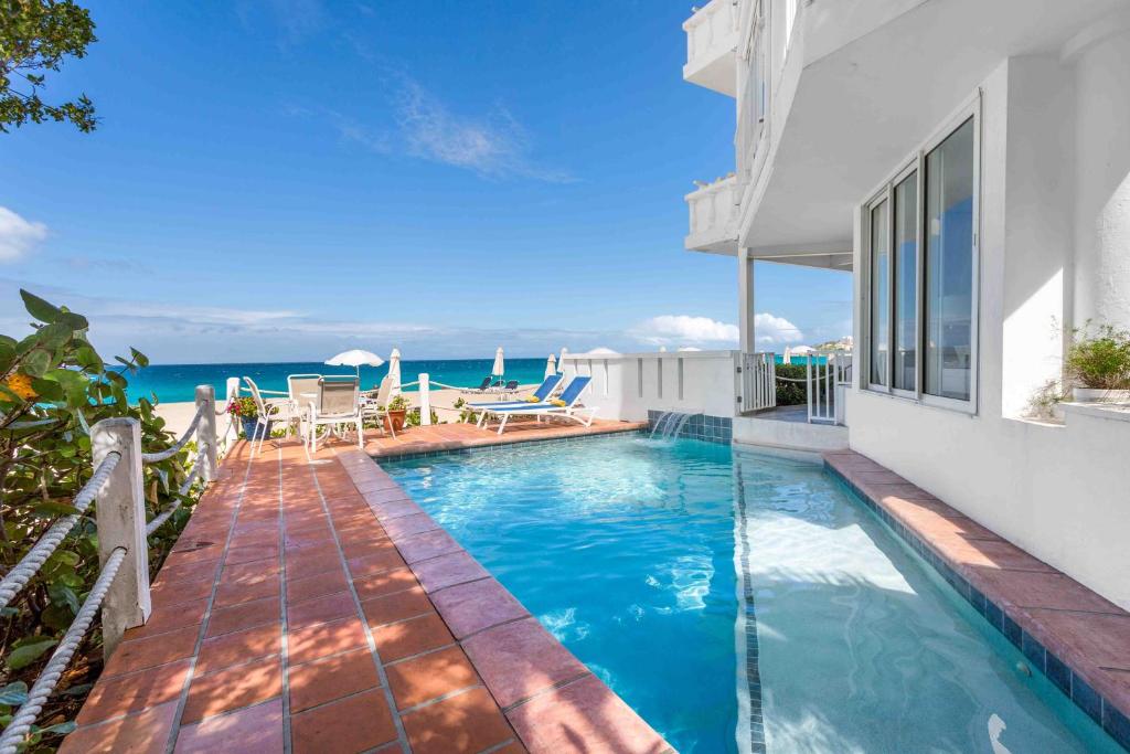Turtle's Nest Beach Resort photo 3