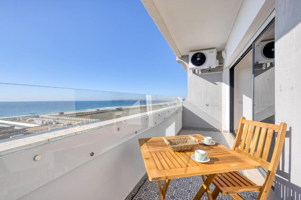 Torralta OceanFront Luxury Apartment photo 1