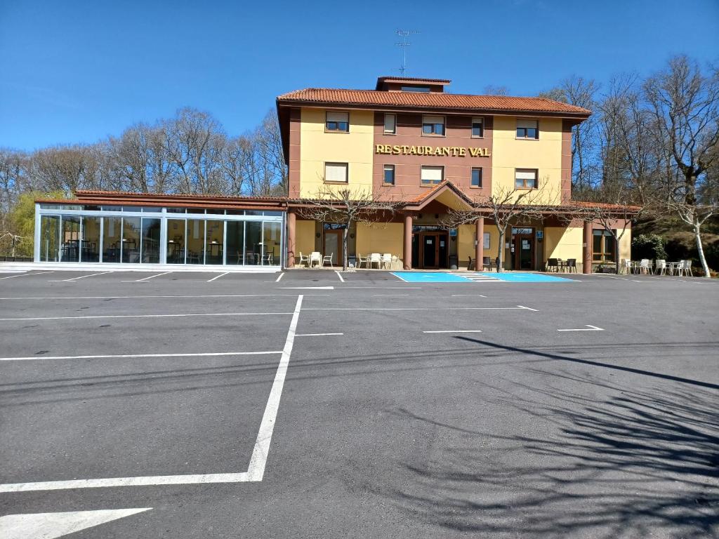 Hotel Restaurante Val photo 1