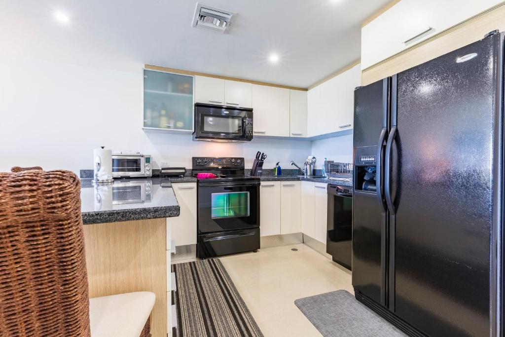 Feel At Home In This Perfect 2 Bdr With The View photo 2