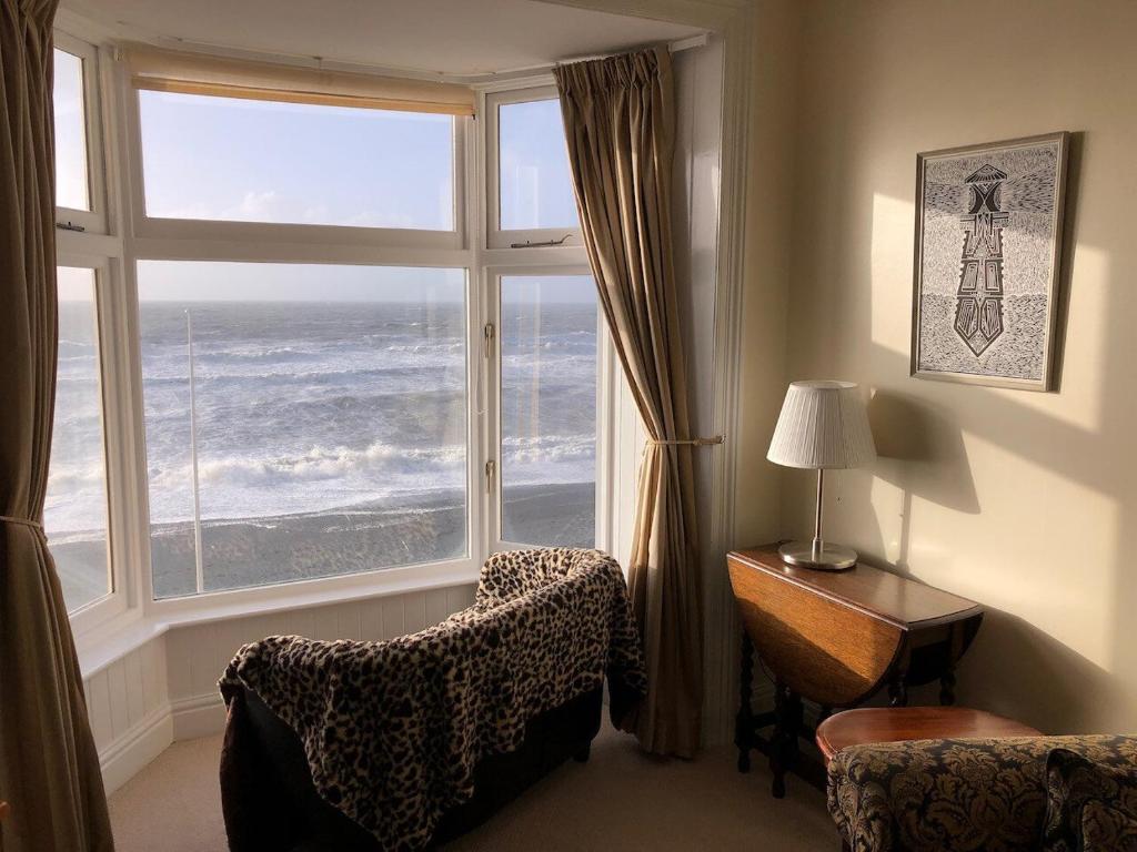 Stunning Aberystwyth South Beach Apartment photo 1