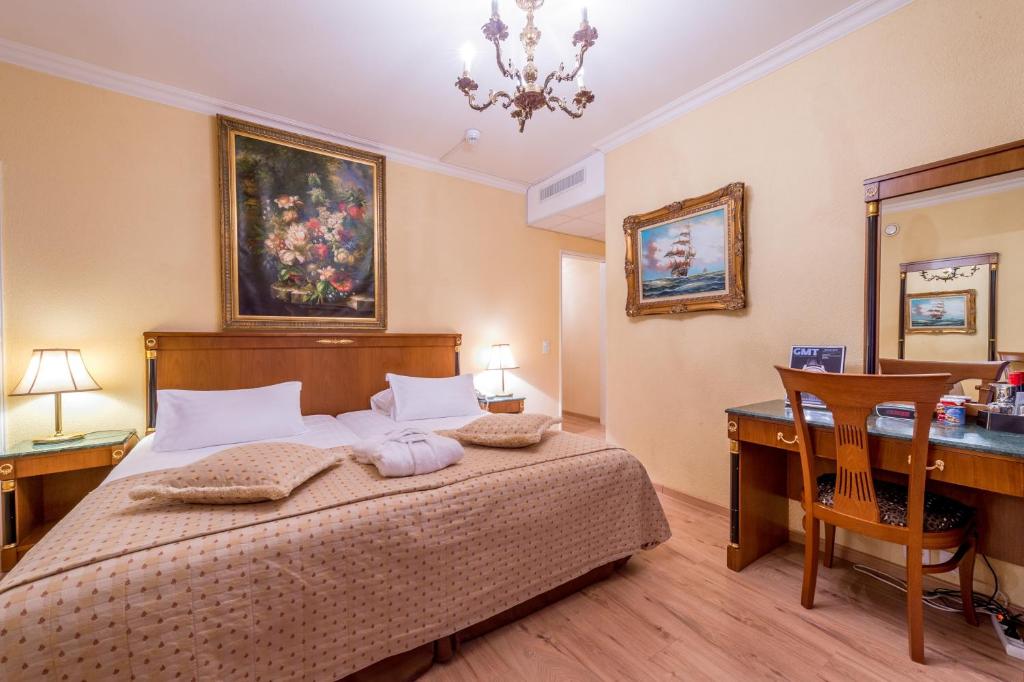 Двухместный (Двухместный номер с 2 отдельными кроватями), Hotel Century
