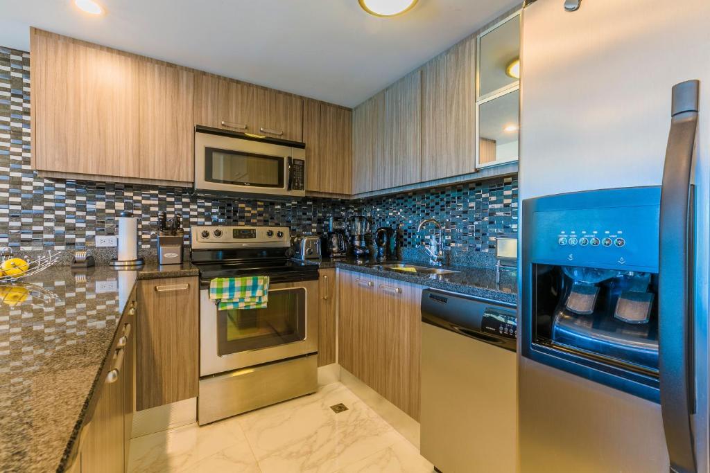 Luxurious Beach Retreat With Best Views! photo 4