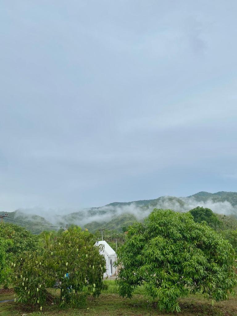 Mountain Pool Villa Suan Pheung photo 3