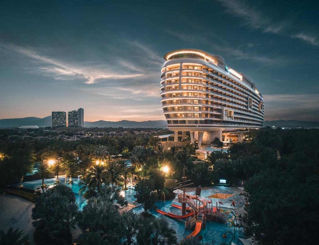 Crowne Plaza Sanya Haitang Bay Resort, an IHG Hotel