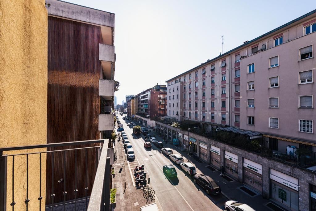Gegix's Rooms Milano - Tap to explore photos