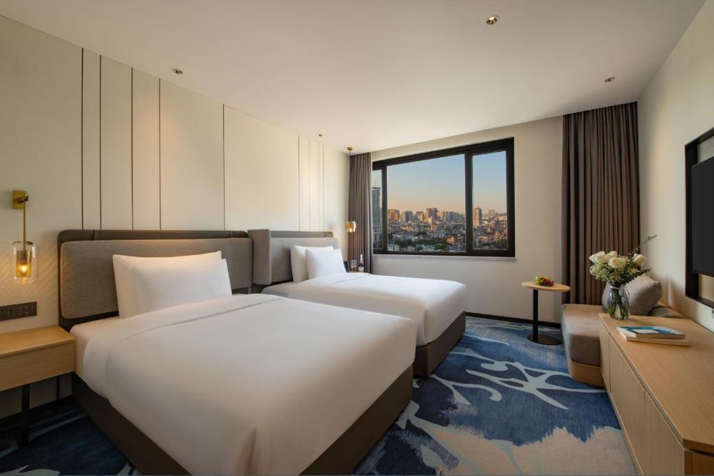 Guangzhou Hotel - Haizhu square metro station & close to Beijing road photo 3