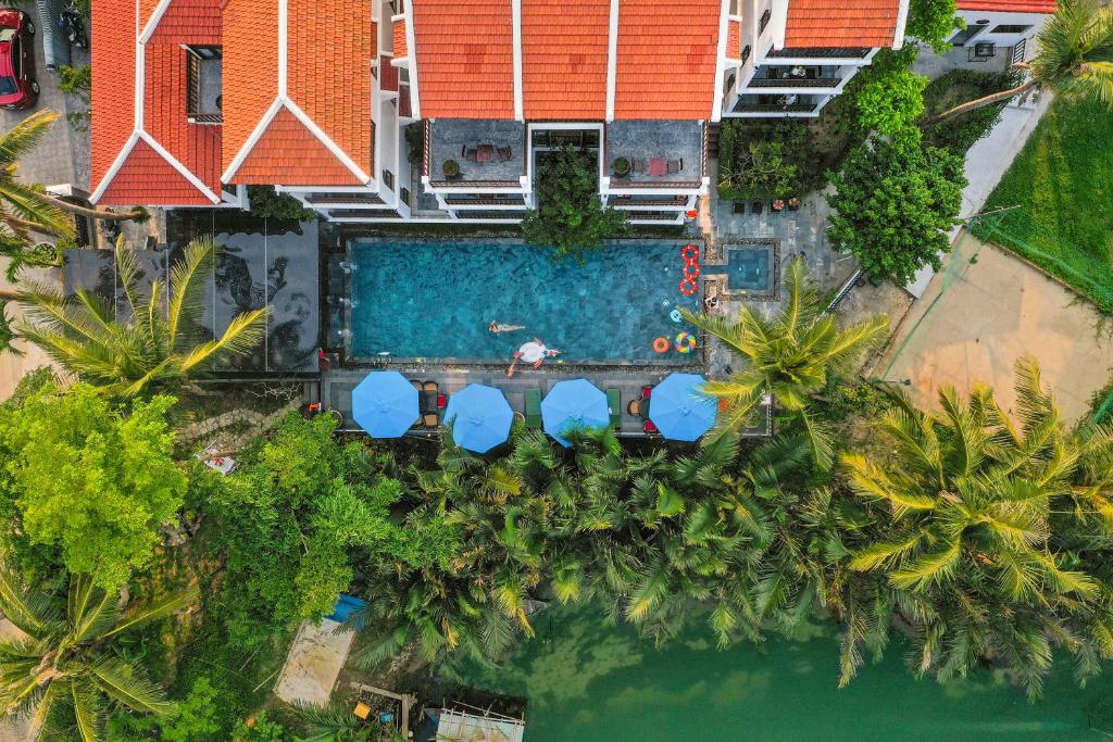 HOI AN RIVERSIDE VILLAS & APARTMENTS