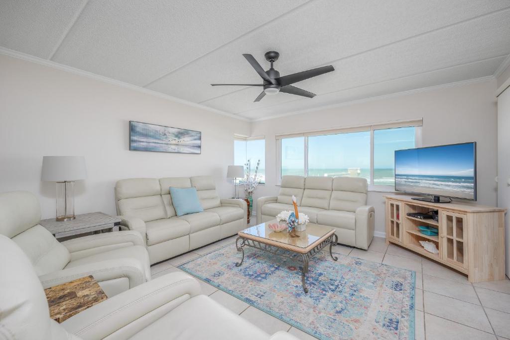 Windjammer 316, 3 Bedrooms, Sleeps 8, Ocean Front, 3rd Floor, Elevator photo 1