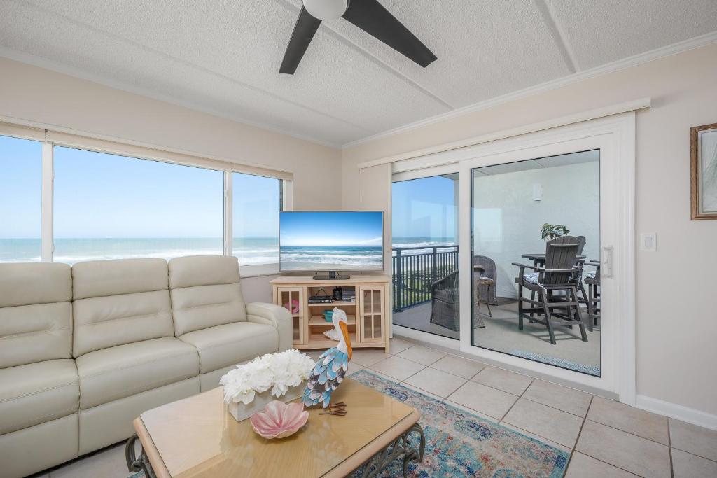 Windjammer 316, 3 Bedrooms, Sleeps 8, Ocean Front, 3rd Floor, Elevator photo 3