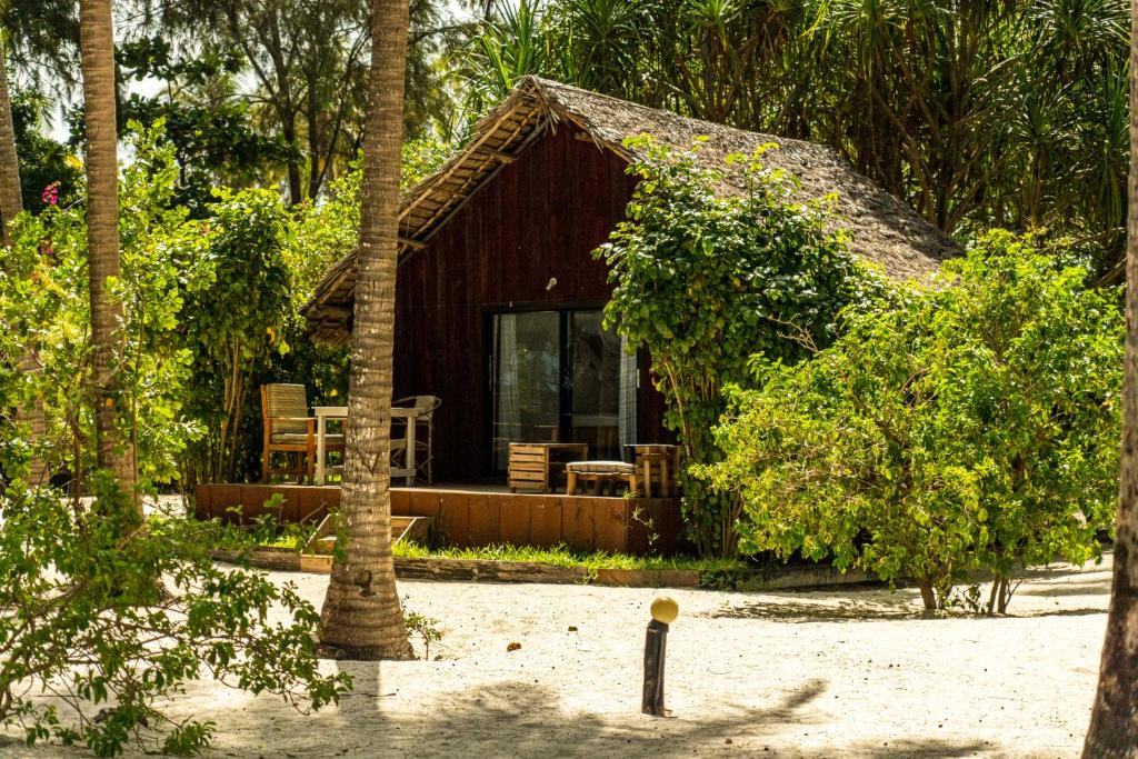 Kinazi Upepo Beach Eco Lodge photo 3