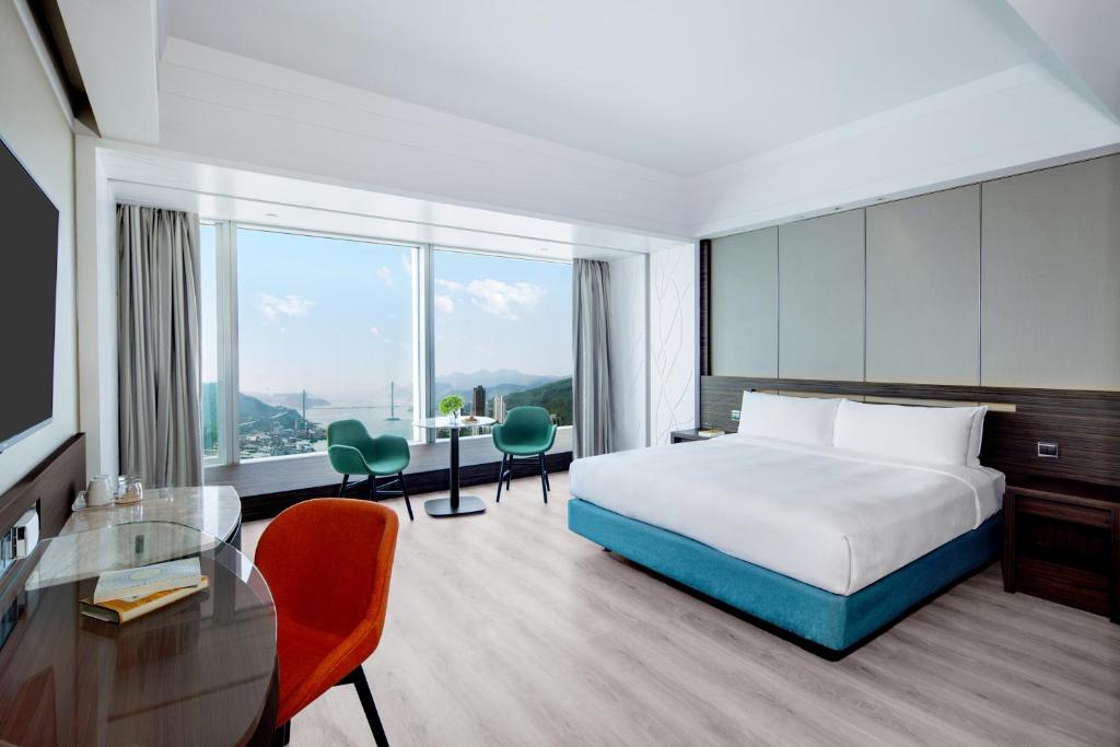 Nina Hotel Tsuen Wan West photo 3
