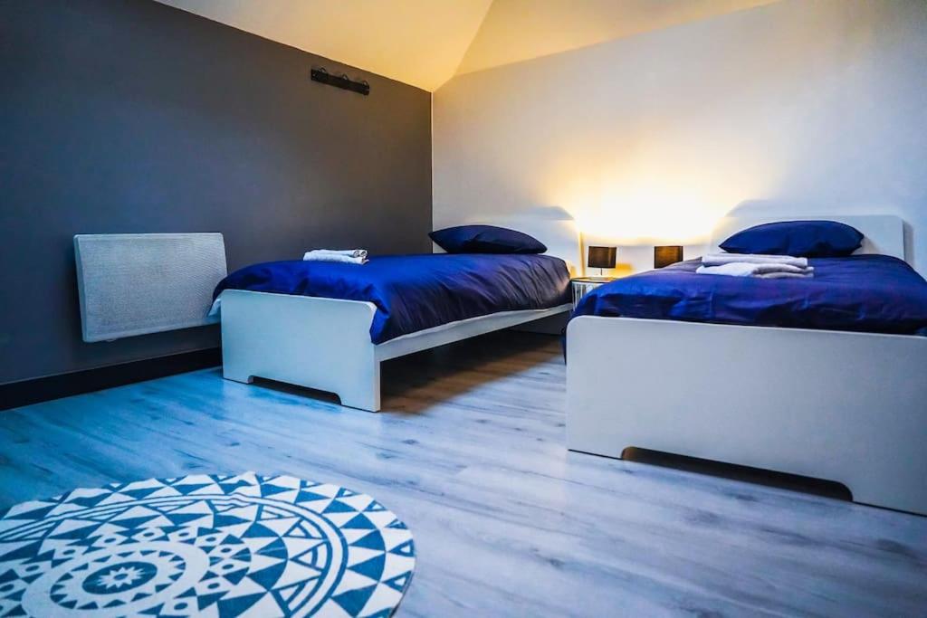 Le Loft • Spacieux • Fibre • Cour extérieure photo 3