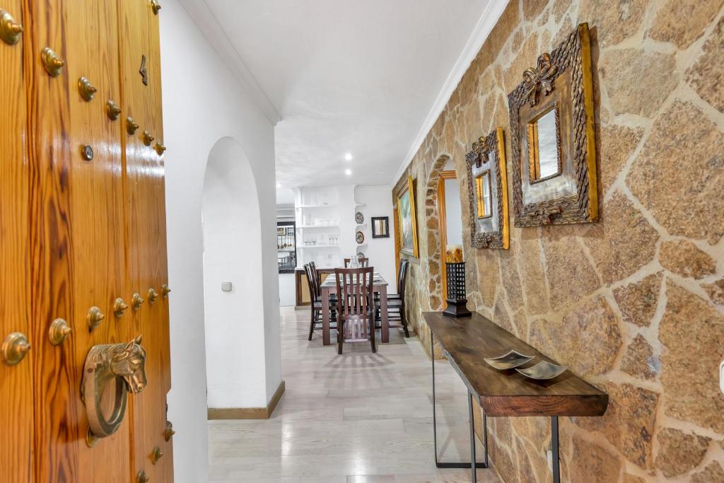 Casa temática Andaluza con vistas al valle - El Mirador de Benahavis photo 1