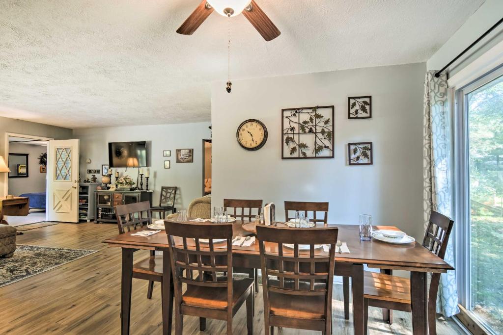 Higgins Lake Getaway with Fire Pit, Walk to Beach! photo 4