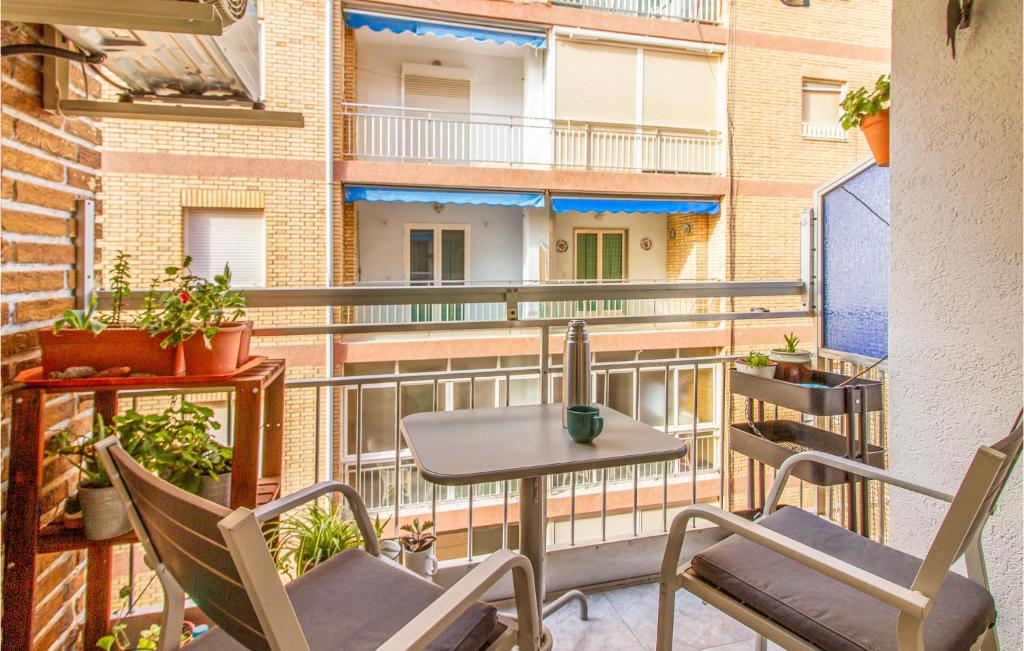 Awesome Apartment In Santa Pola With 2 Bedrooms And Wifi