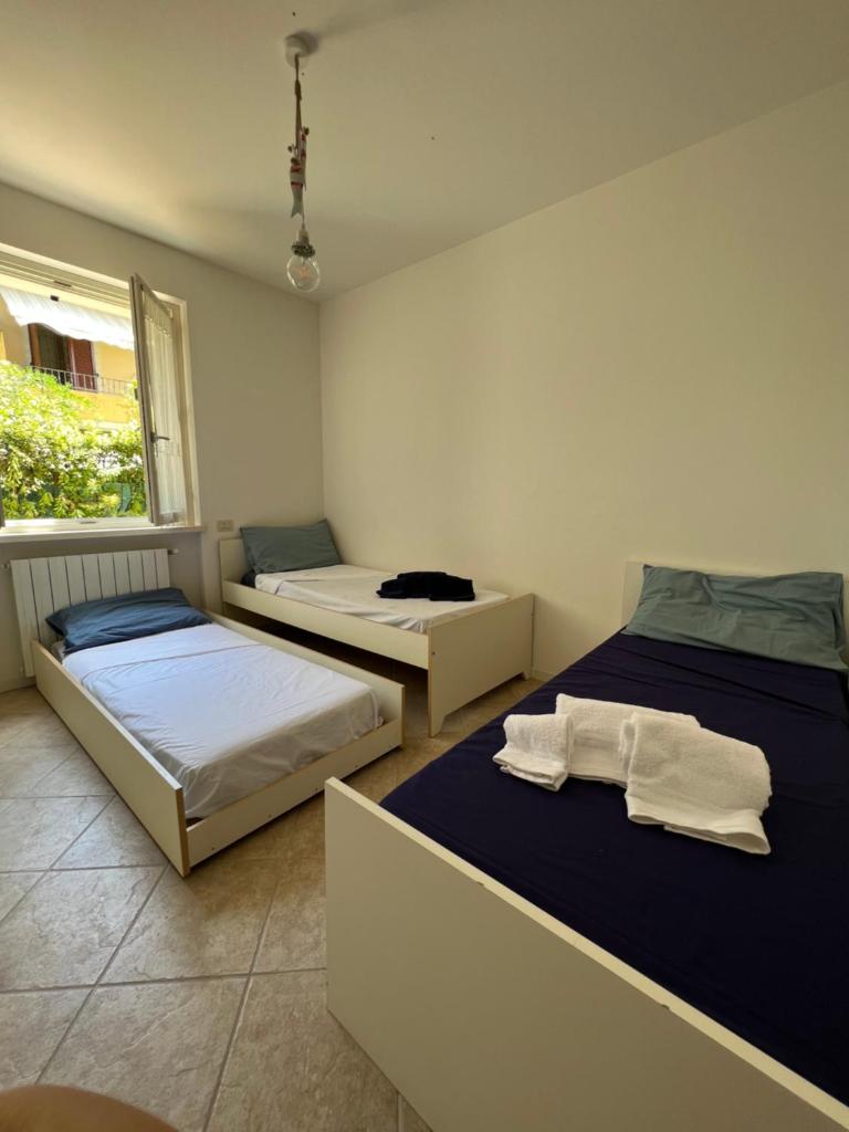 A 2 passi dal mare - seaside apt with backyard photo 2