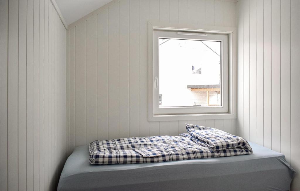 Stunning Apartment In rdalstangen With Wifi And 2 Bedrooms photo 4