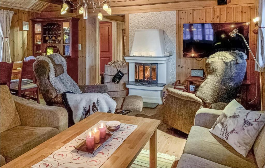Beautiful Home In Elg With 5 Bedrooms photo 4