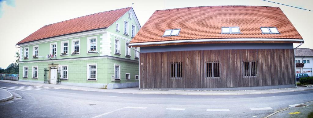 Hostel Mladinski center Šmartno ob Paki photo 3