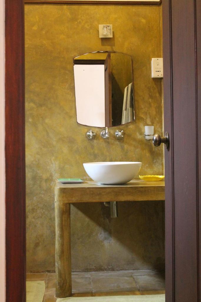 Solomon Beach Hotel photo 4