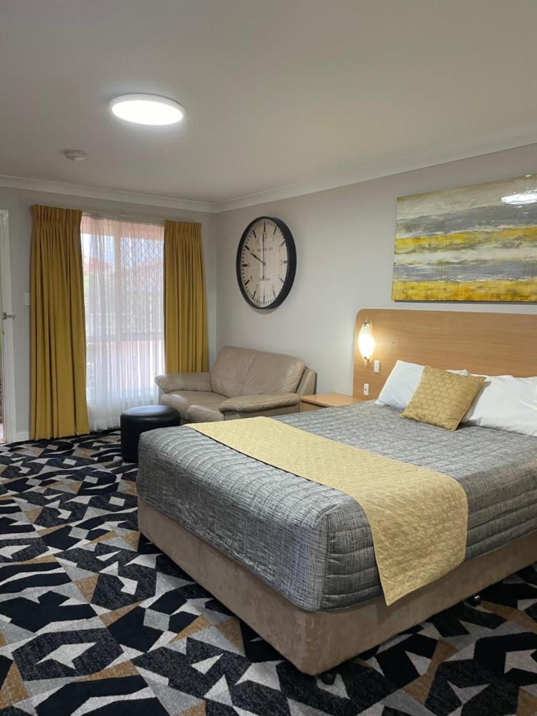Cattlemans Country Motor Inn & Serviced Apartments photo 3