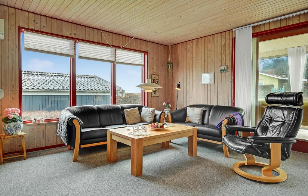 Beautiful Home In Bjert With 3 Bedrooms photo 1