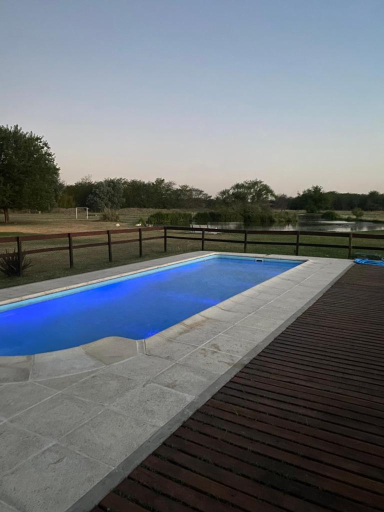 Casa de campo con laguna y piscina photo 2