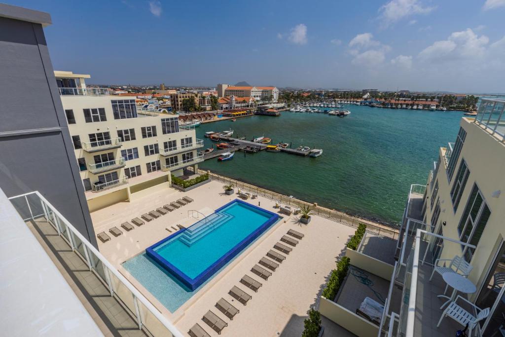New Beautiful Aruban Studio Oceanfront photo 1