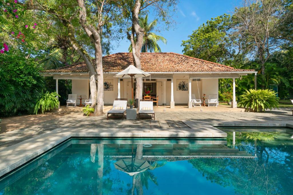 Taru Villas Mawella - Tangalle photo 1