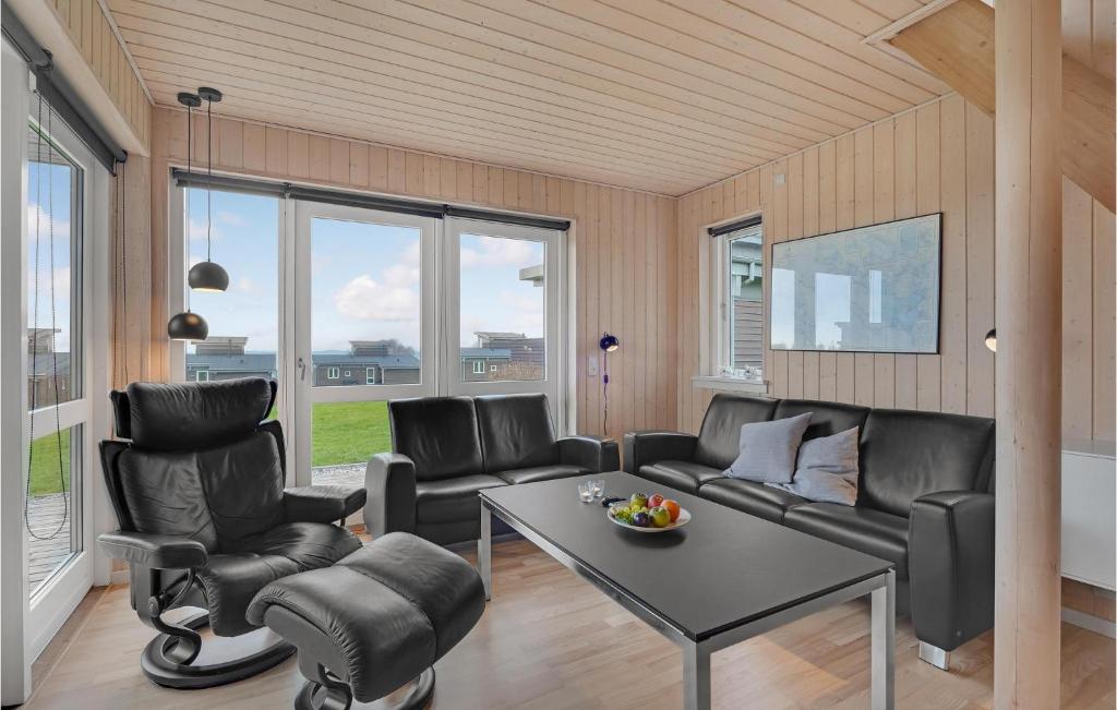 Stunning Home In Faaborg With 4 Bedrooms, Sauna And Wifi photo 4
