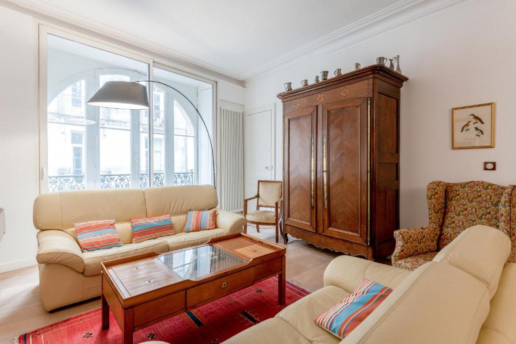 Grand appartement familial en plein centre photo 4