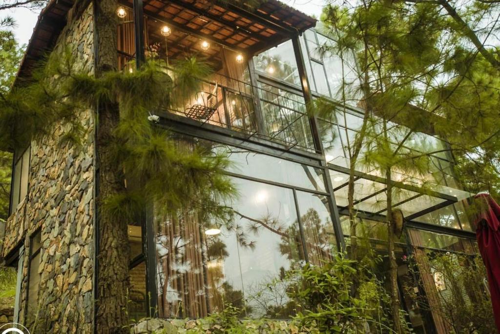 The Moonlight Villa - Venue Travel